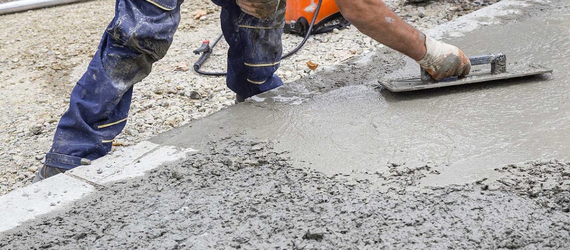 Concrete-Repair-Screeding